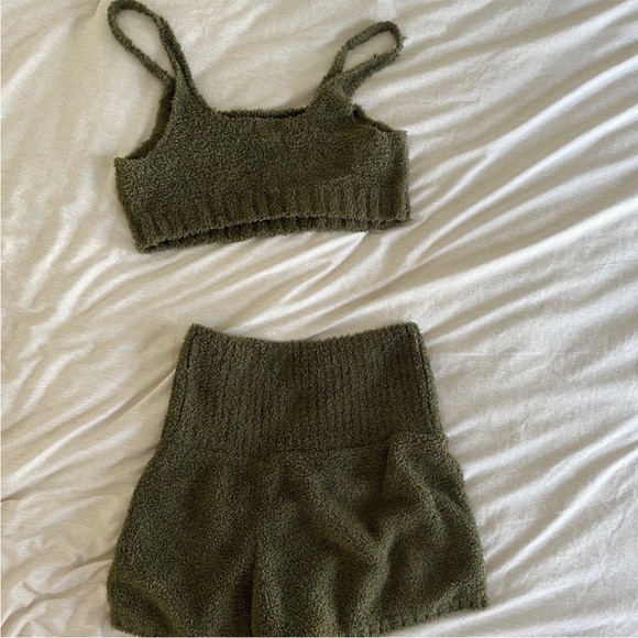 Urban outfitters out from under crop top and shorts green knit lounge set size L - Picture 6 of 8